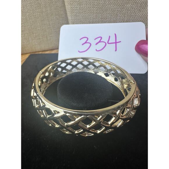 Sequin Nordstrom Multicolor Gold Tone Statement Enamel Bangle Bracelet # 334 - Picture 3 of 3